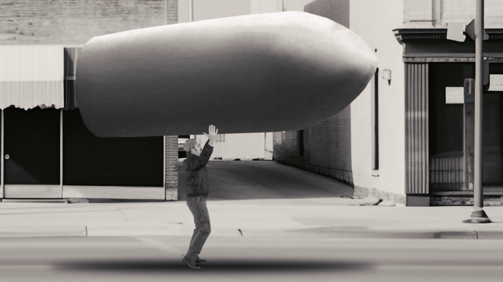 1 THE HUMONGOUS TERROR - Frame 7