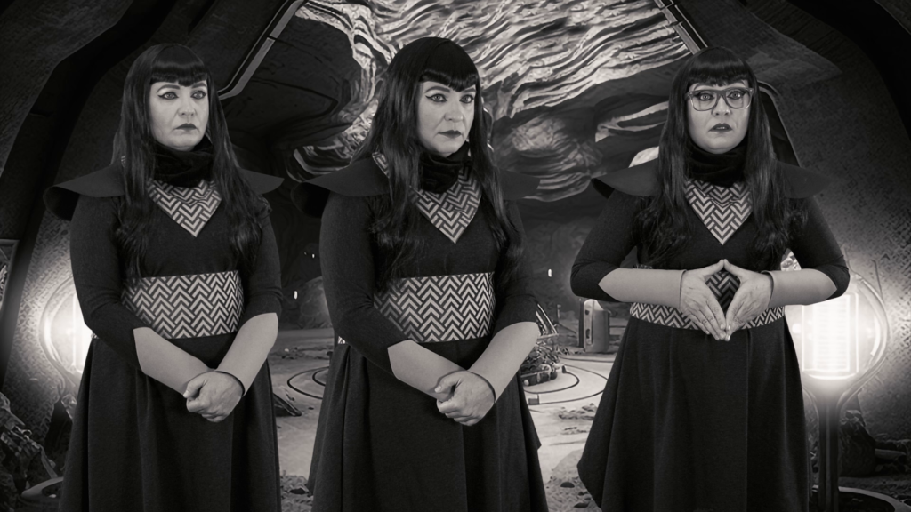 3 THE LAST MAN SITTING ON EARTH - Frame 5